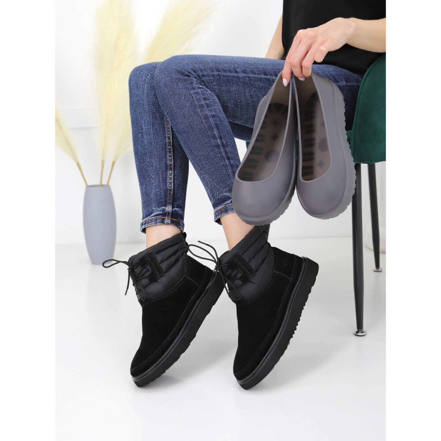 UGG Classic Mini Lace-Up Weather Black