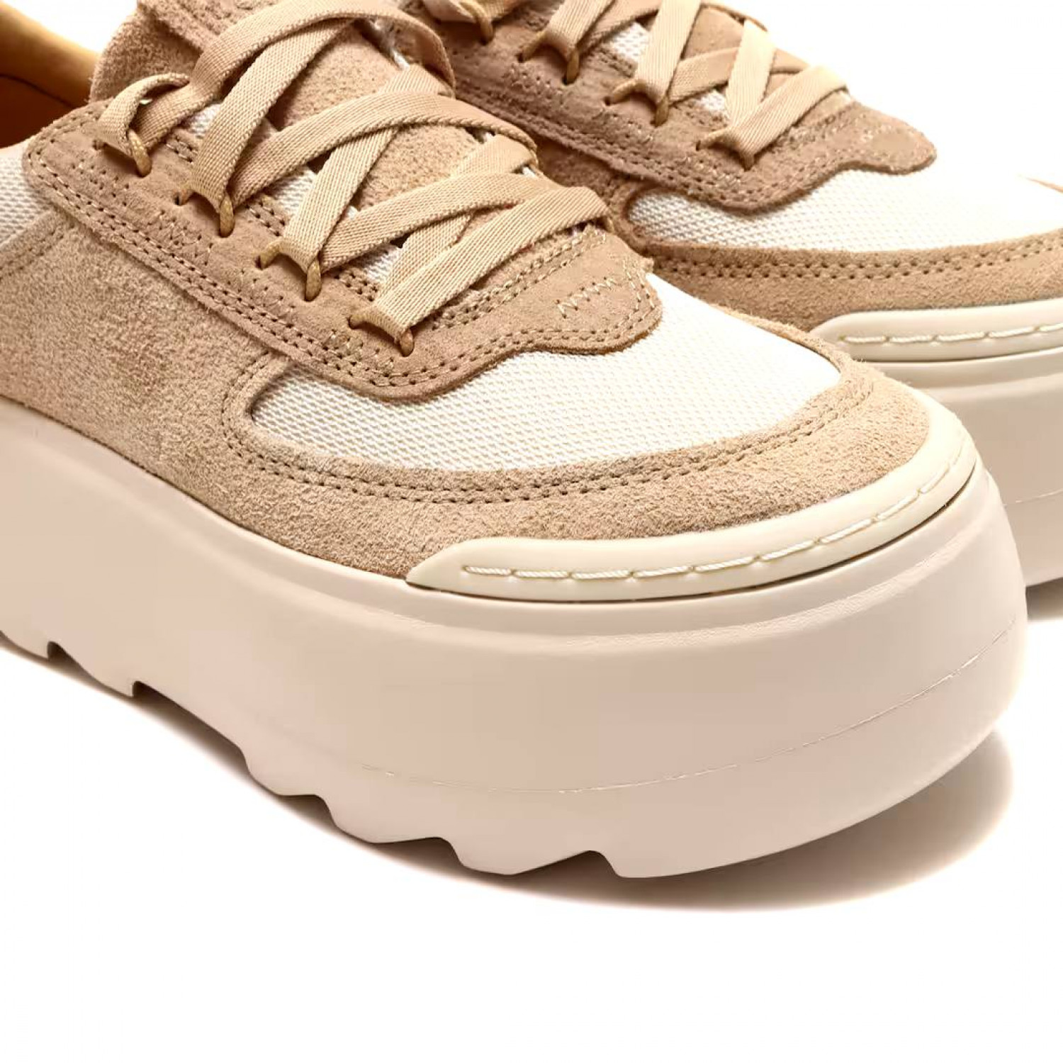 UGG Marin Mega Lace Sand