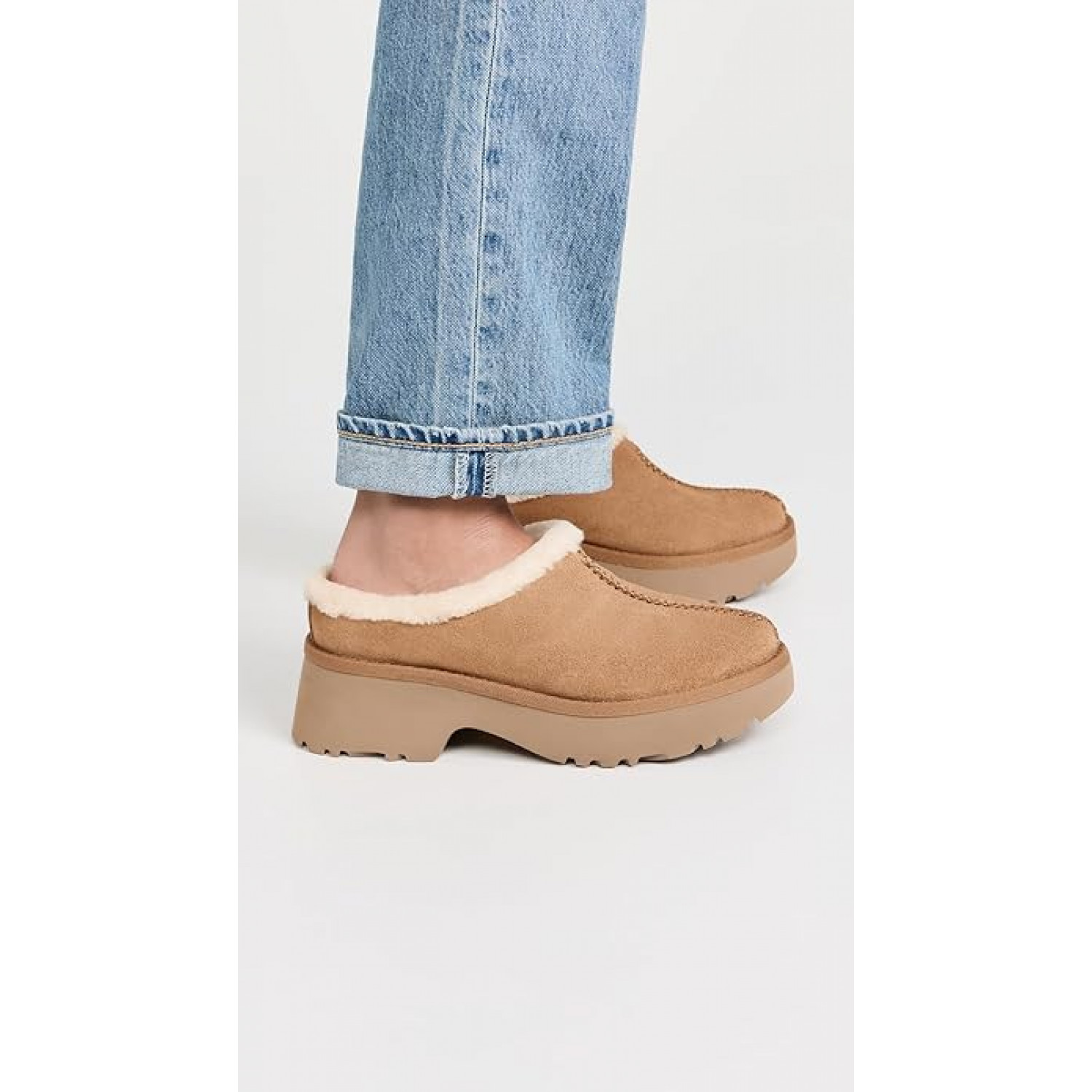 UGG New Heights Cozy Clog Sand