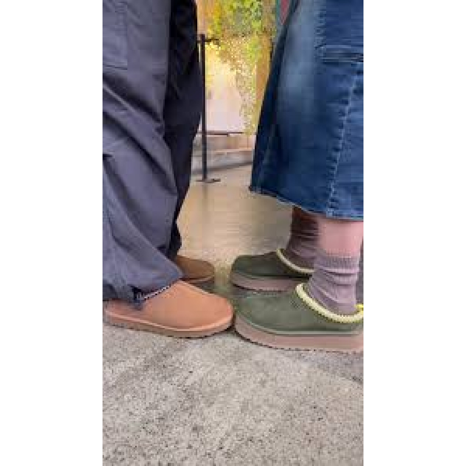 UGG Tazz Platform Burnt Olive