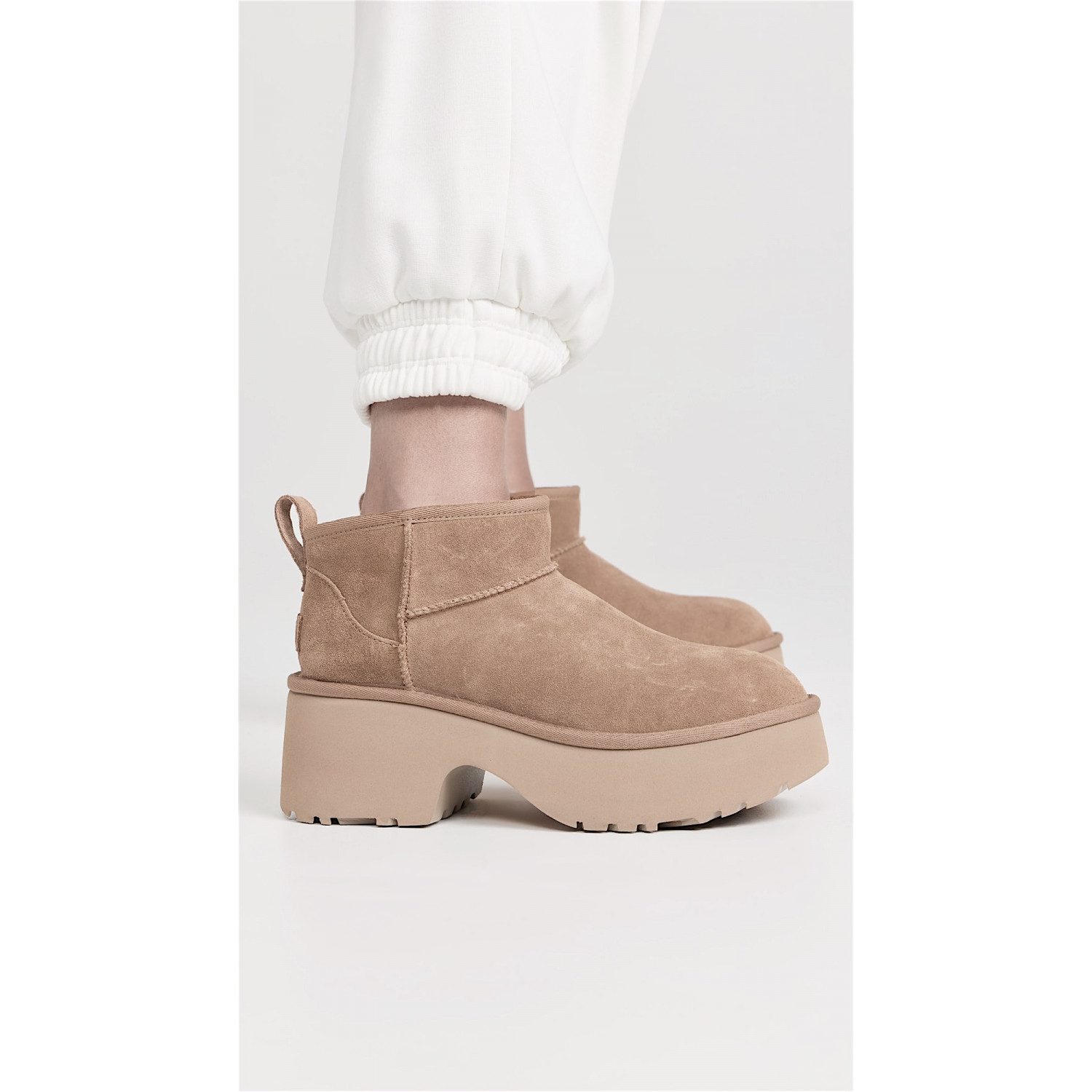 UGG Ultra Mini New Heights Sand